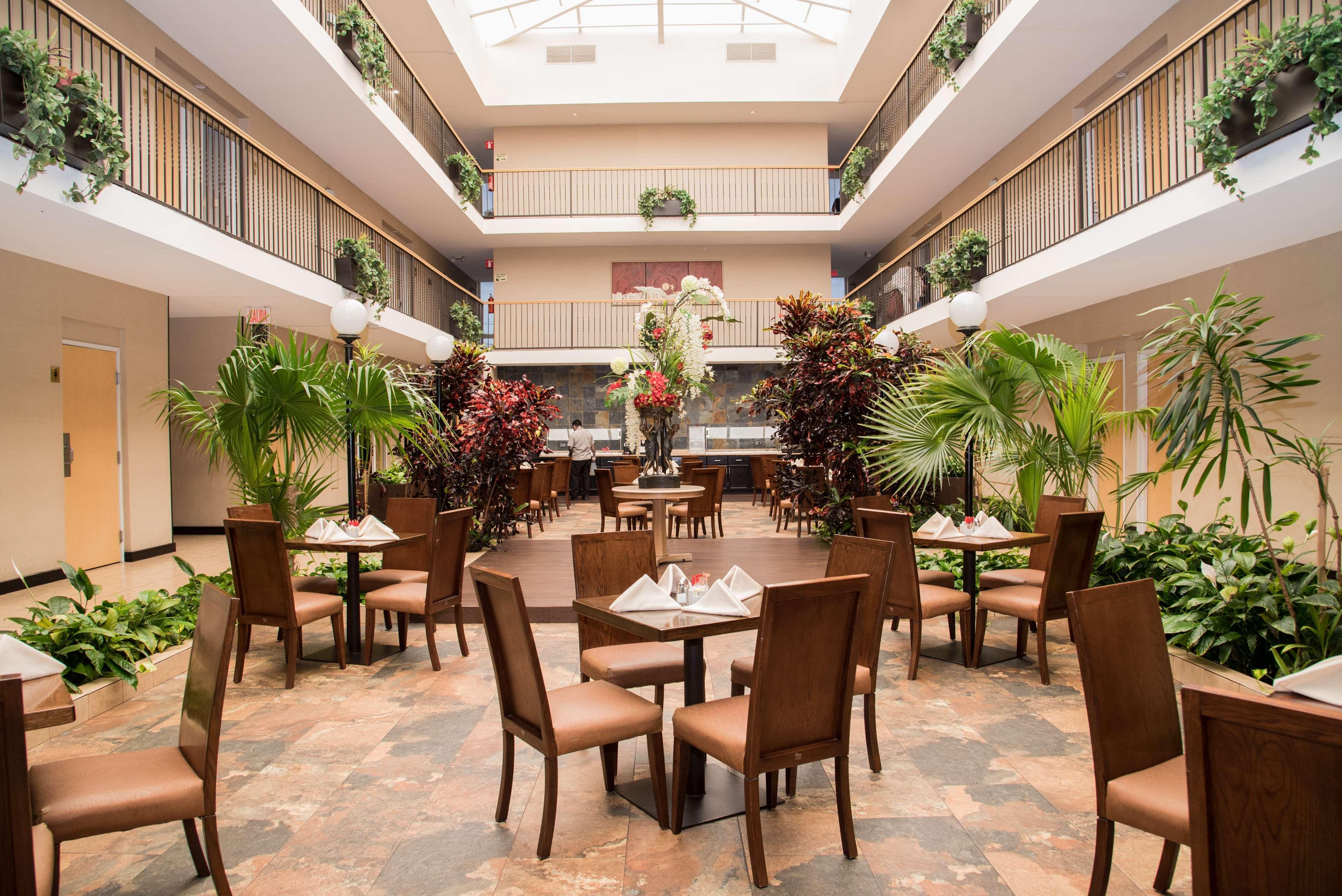 Best Western Plus Monterrey Airport Apodaca Bagian luar foto