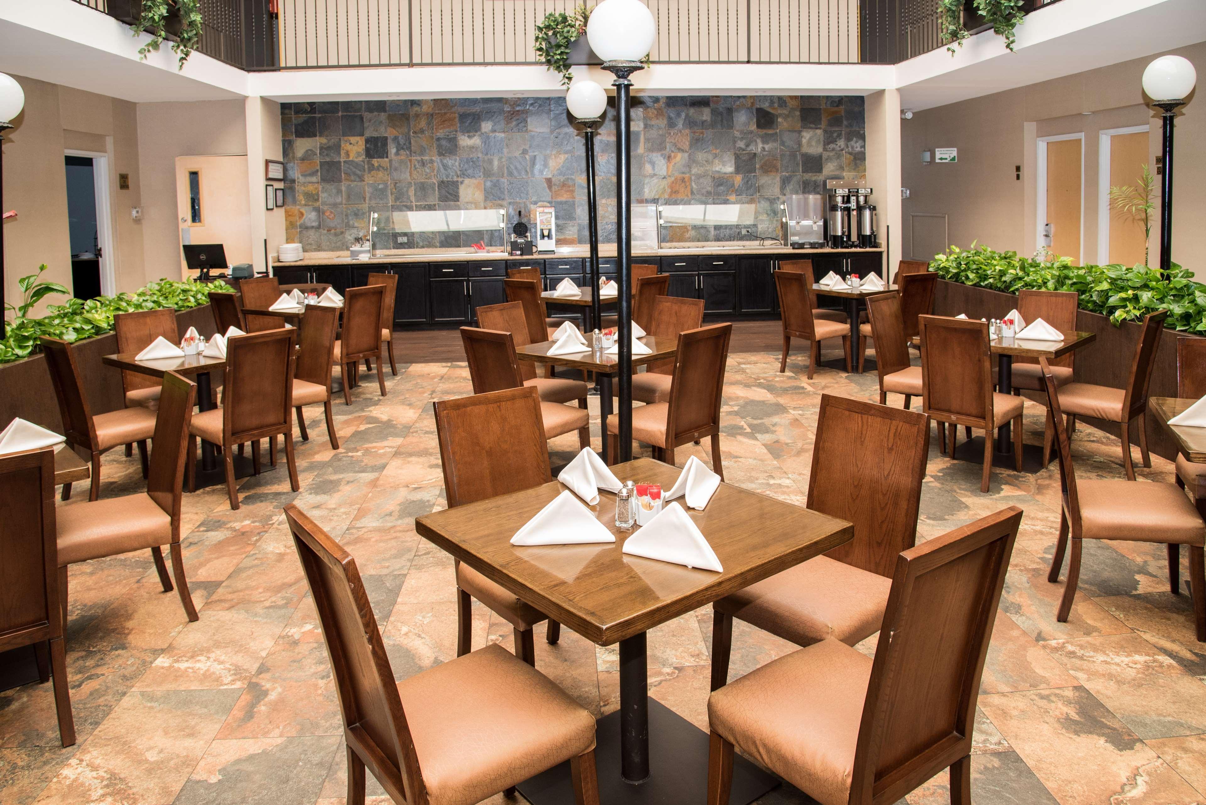 Best Western Plus Monterrey Airport Apodaca Bagian luar foto