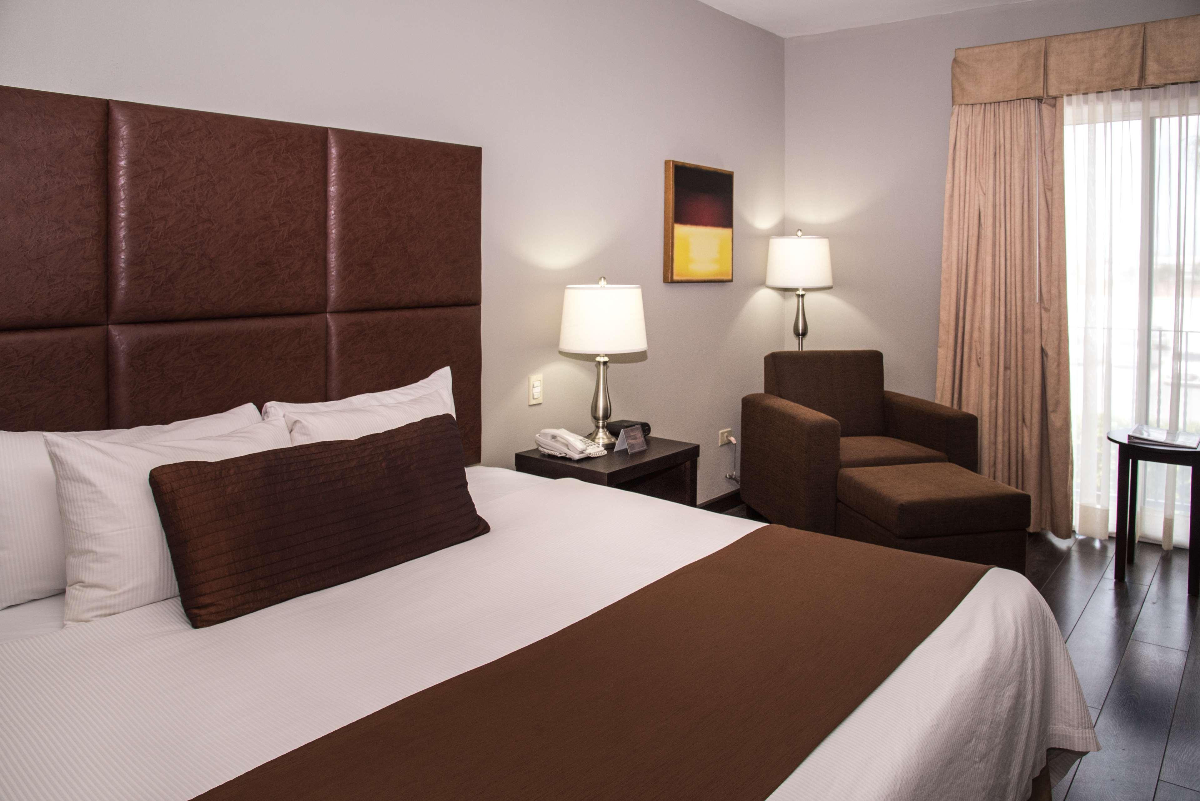 Best Western Plus Monterrey Airport Apodaca Bagian luar foto
