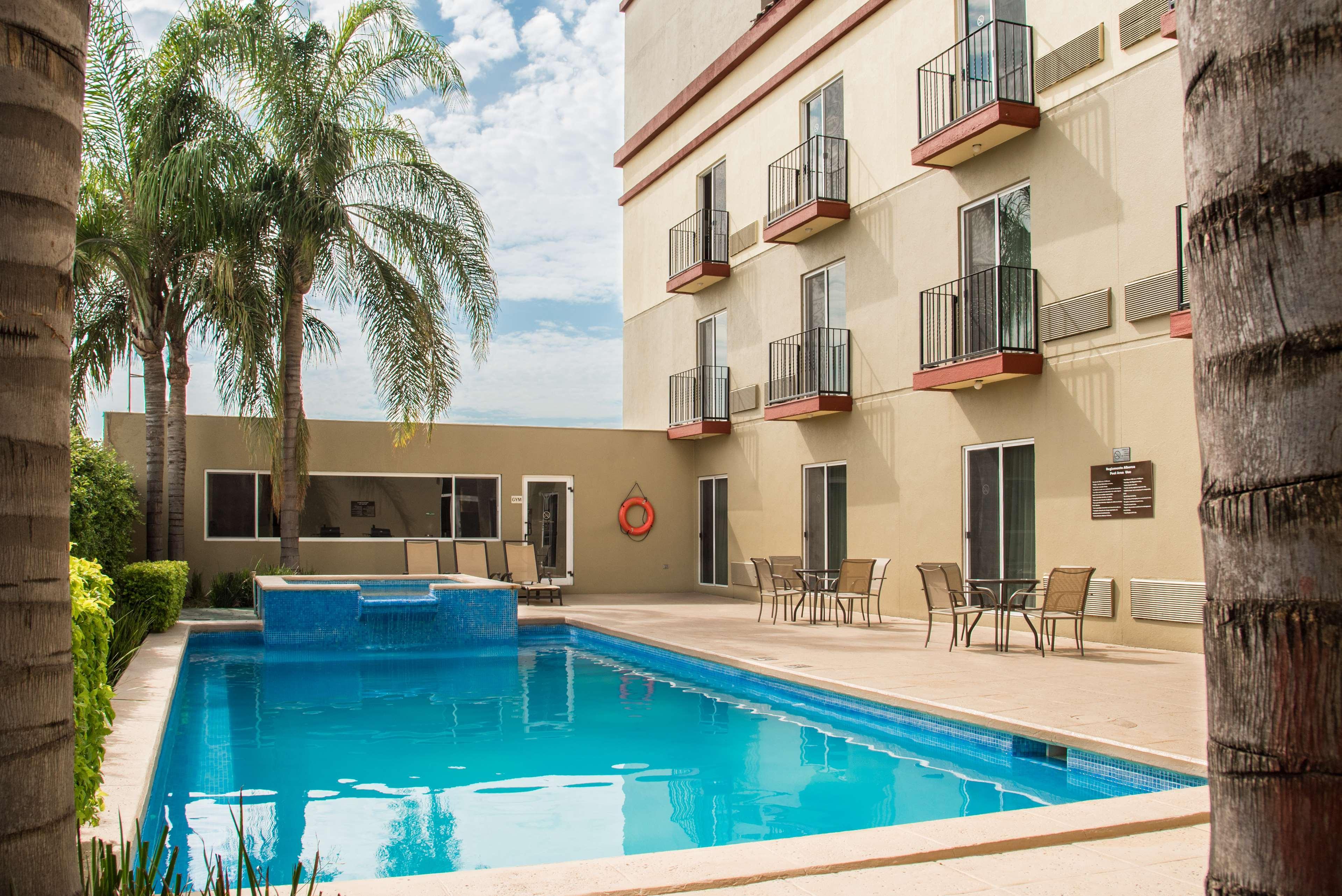 Best Western Plus Monterrey Airport Apodaca Bagian luar foto