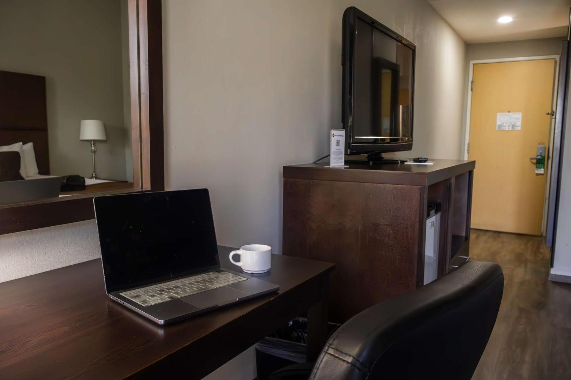 Best Western Plus Monterrey Airport Apodaca Bagian luar foto