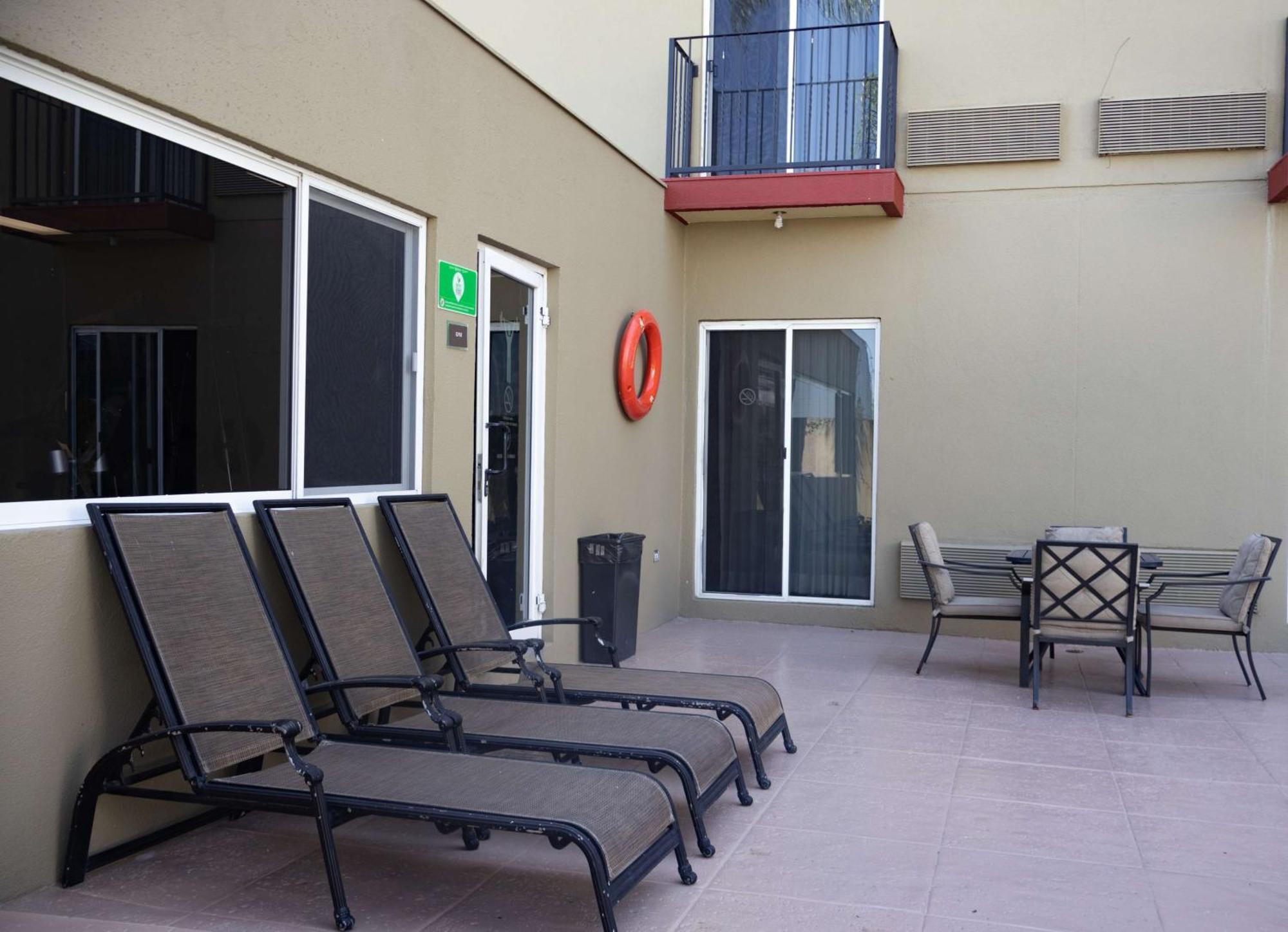Best Western Plus Monterrey Airport Apodaca Bagian luar foto