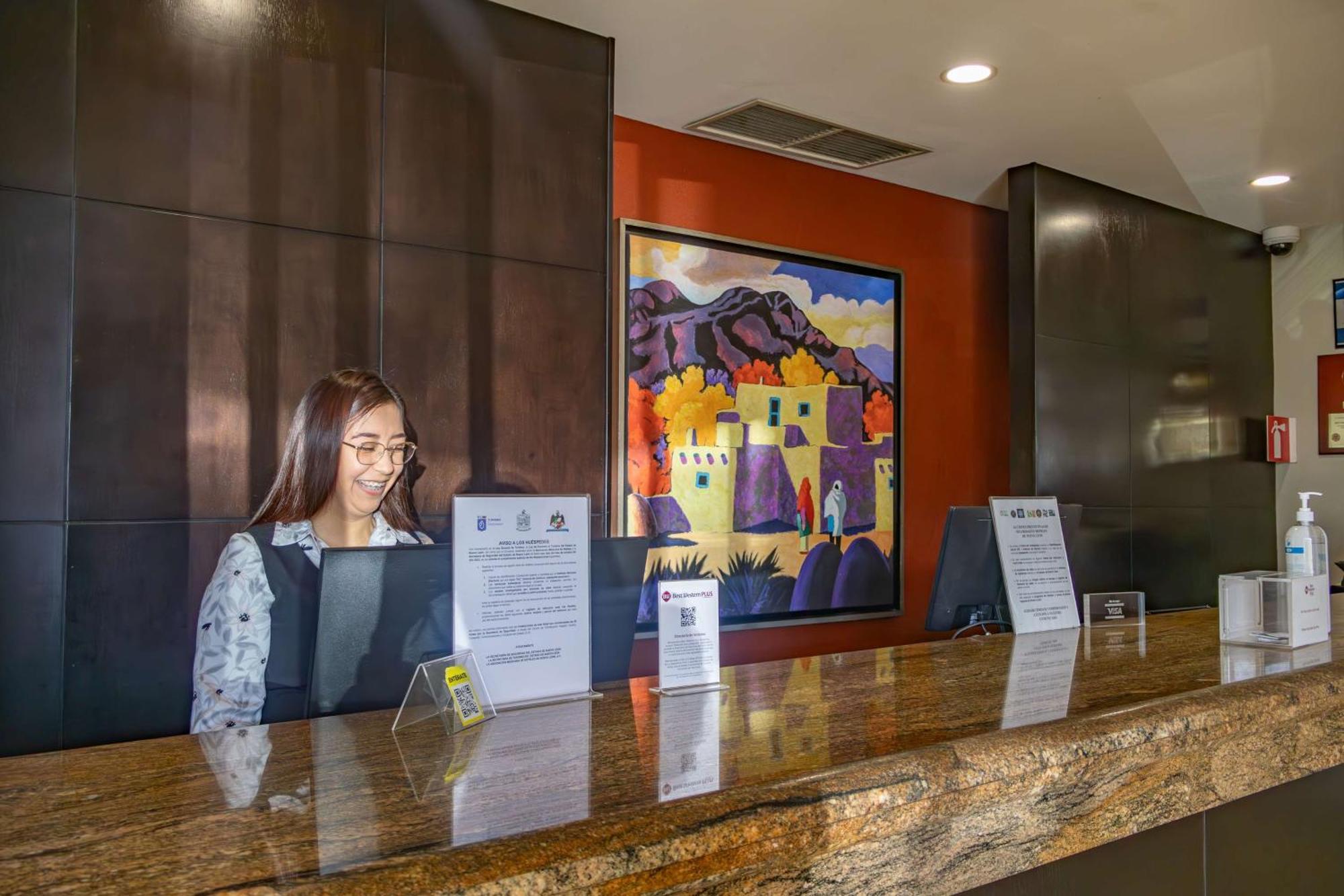 Best Western Plus Monterrey Airport Apodaca Bagian luar foto